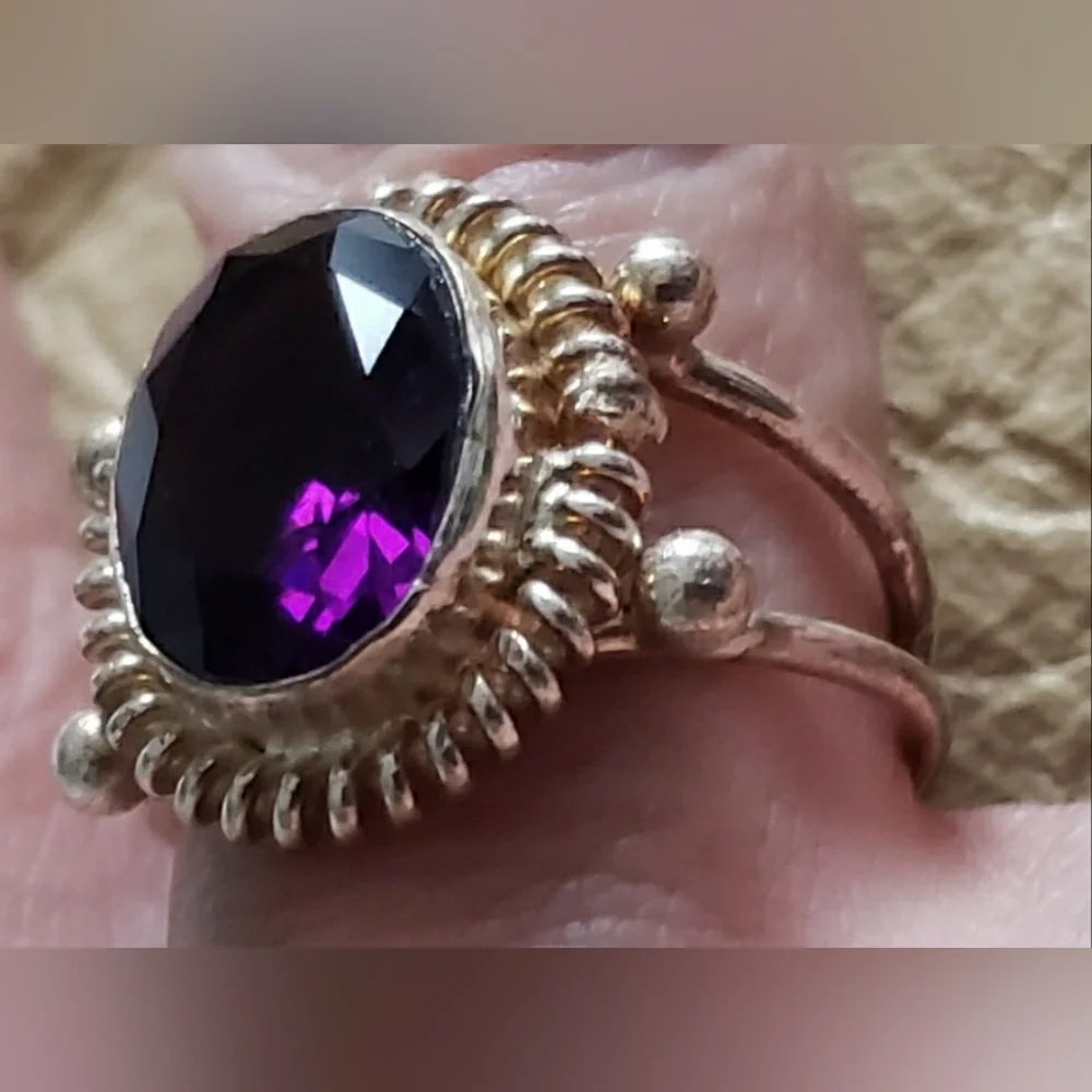 NWOT, SZ 9 Amethyst & Silver Ring, Handmade, Deep Purple, Beautiful Silver Work